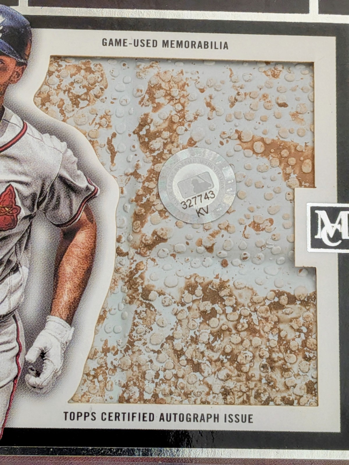 Matt Olson 10/10 Game Used Base Relic Auto 2024 Topps Museum Collection Braves view 2