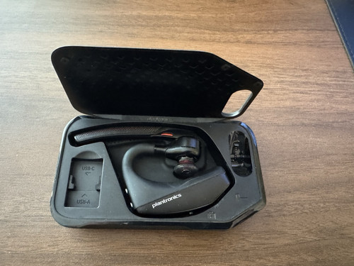 POLY Plantronics Voyager 5220 Noise Cancelling Bluetooth Headset USED!!