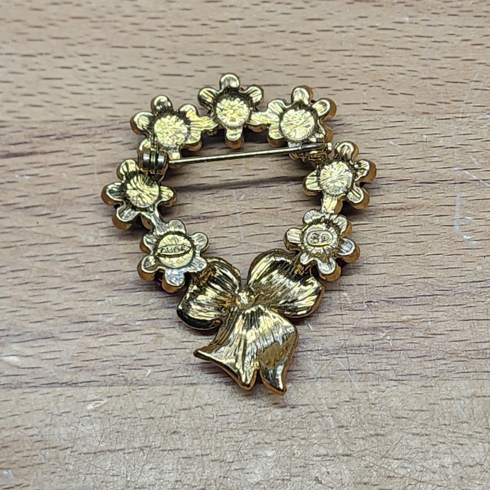 Vintage Avon Rose Wreath Brooch Red & Gold - image 3