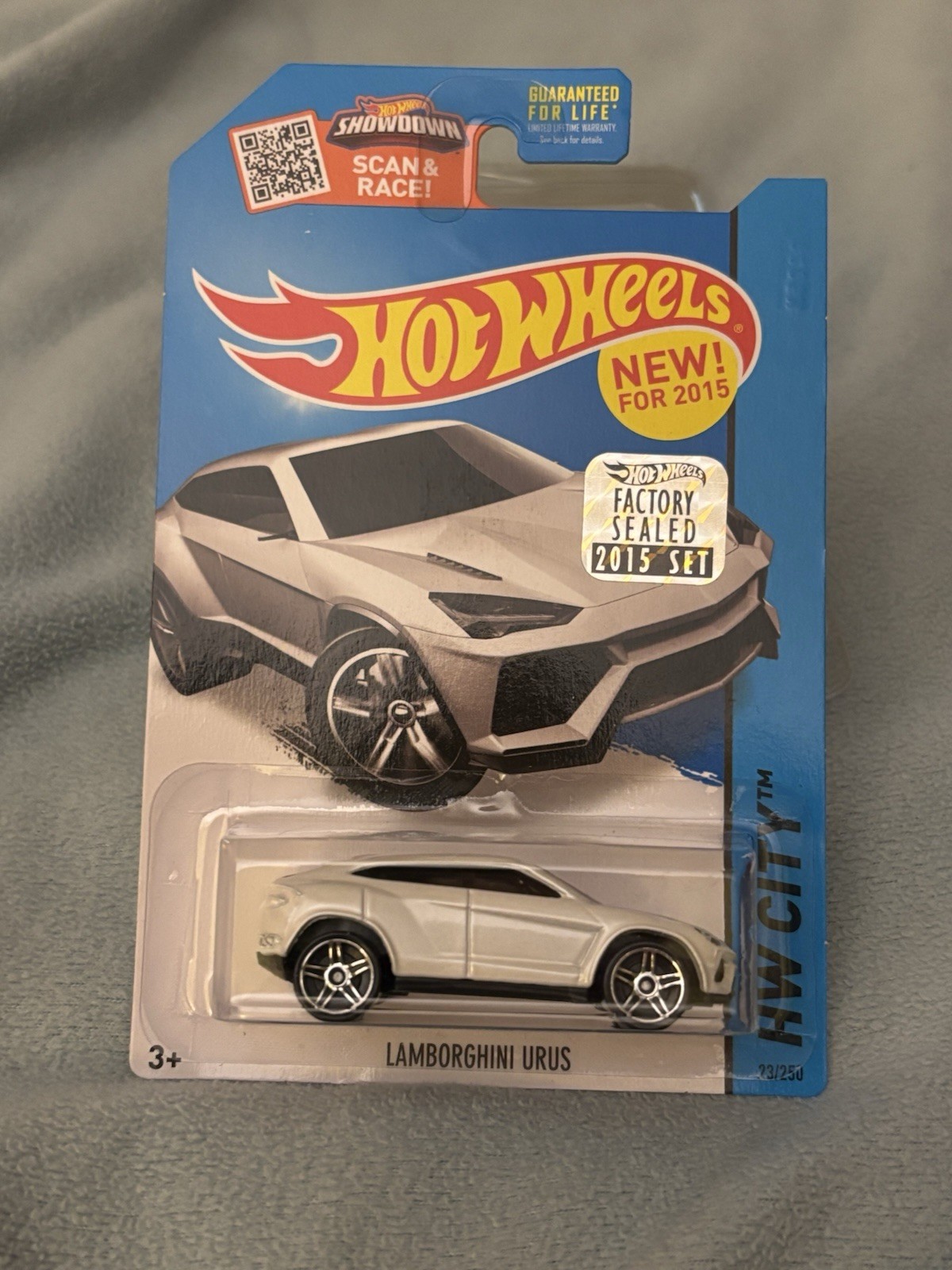 Hot Wheels Lamborghini Urus - HW City - White - 2015 Sealed Factory Set Sticker