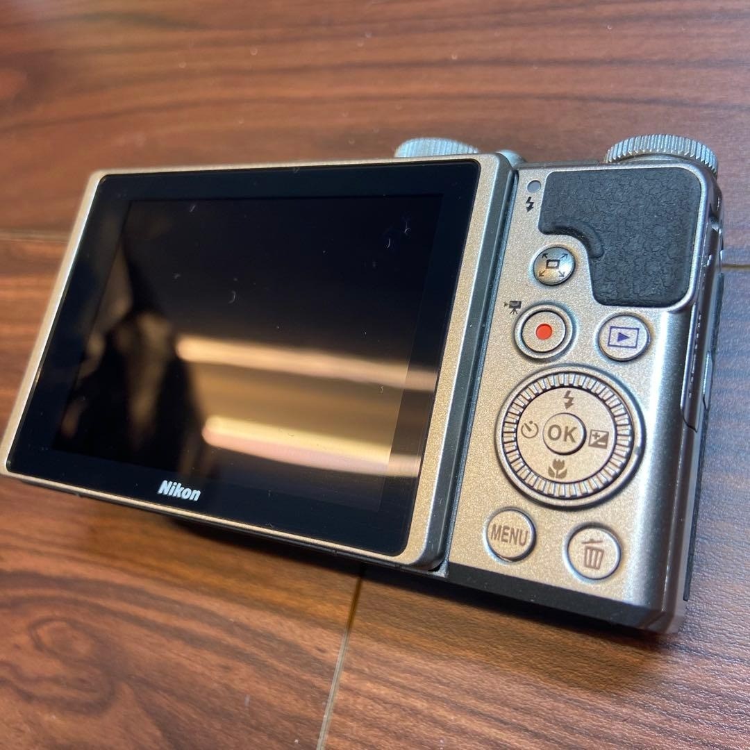 Nikon COOLPIX A900 20.0 MP Digital Camera - Silver for sale online