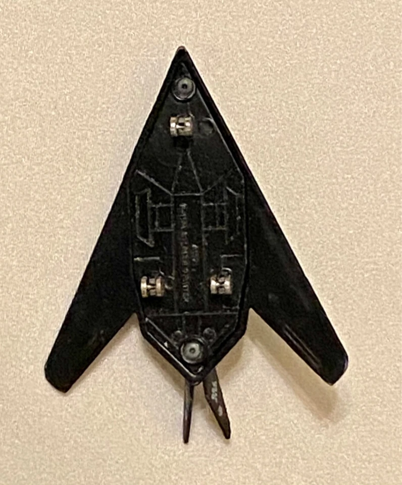 De colección Diecast US Air Force F-117A Nighthawk "Stealth Fighter"-Negro-3.5"x2.5" Foto 2 de 3