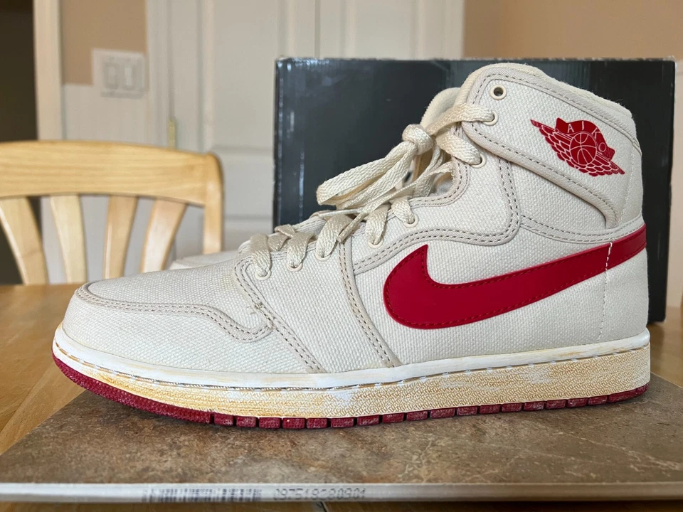 TALLA: 10 JORDAN 1 RETRO KO HI ZAPATOS HOMBRE 2010 402297 161 BLANCO ROJO UNIVERSITARIO Foto 2 de 4