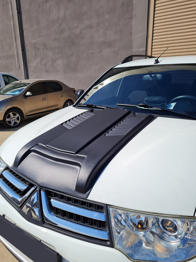 Bouches d'aération de capot protégeant des projections pour Mitsubishi L200 Triton 4 - 2