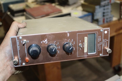 Ortec EG&G 556  High Voltage Power Supply NIM BIN MODULE
