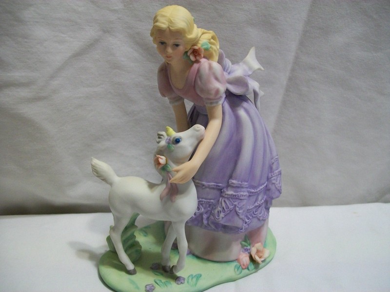 Unicorn Enesco Santiago Princess Girl Porcelain Ceramic Horse Figurine statue