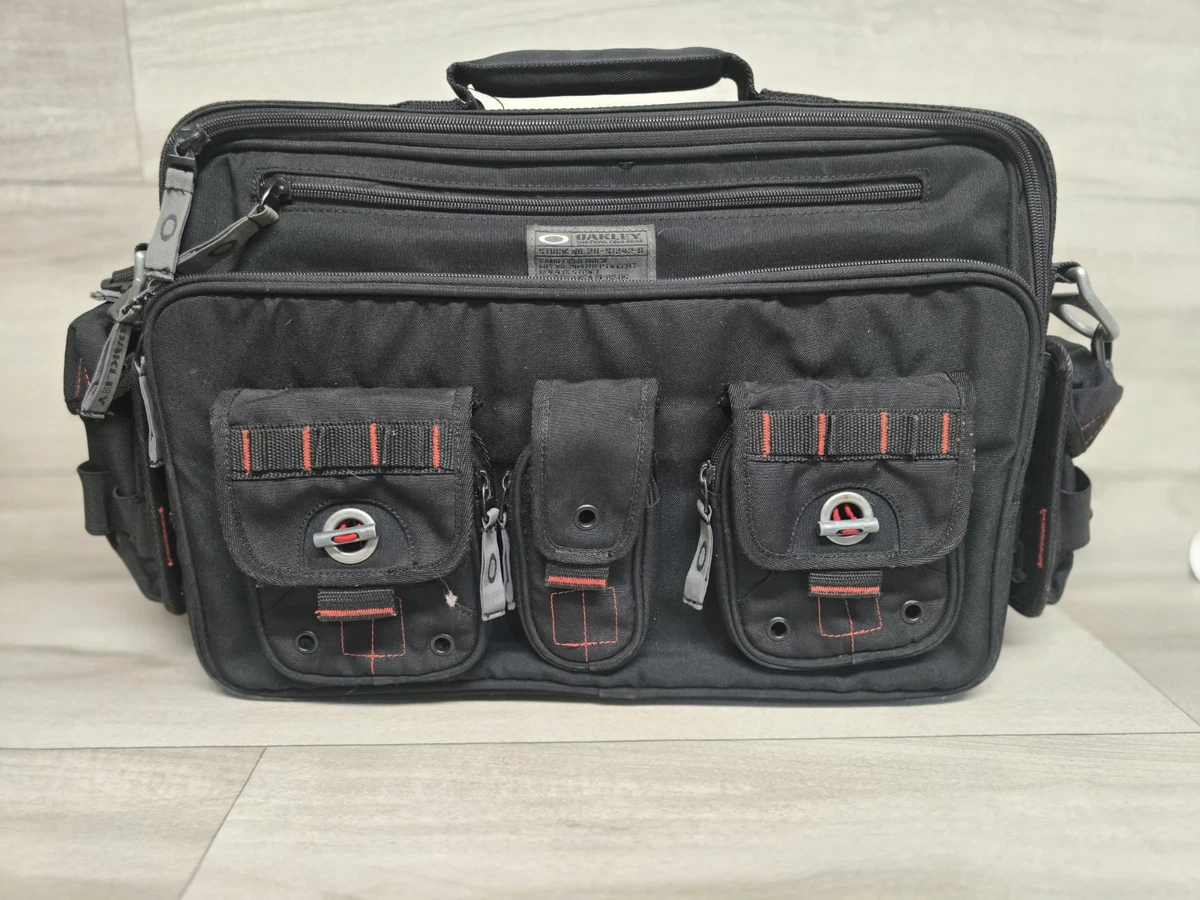 【最終価格】ＯＡＫＬＥＹ（オークリー）ＡＰ ＣＯＭＰＵＴＥＲ ＢＡＧ Preços baixos em Bolsa de laptop Oakley Masculino | eBay