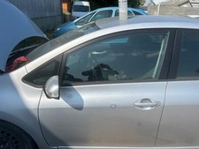 Porte avant et accessoires Toyota AURIS