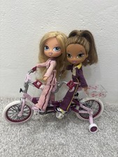 Bratz Kidz tandem bike with Yasmin and Cloe