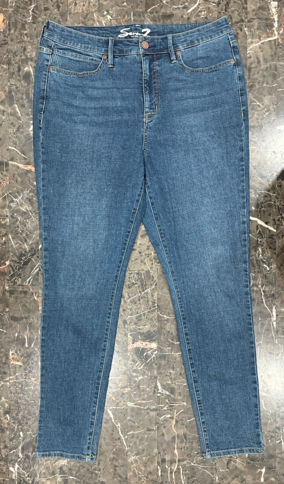 Seven7 Skinny Jeans Size 12 Medium Wash Skinny Denim-image