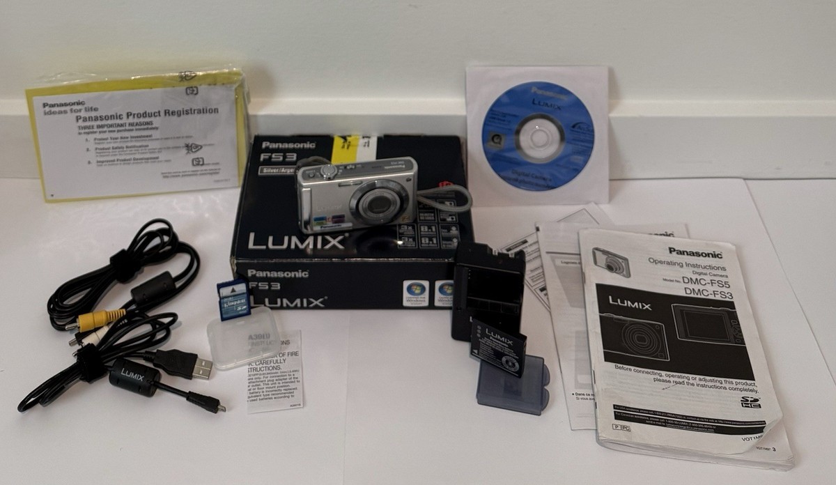 Panasonic Lumix DMC-FS3 8.1MP Compact Silver Digital Camera