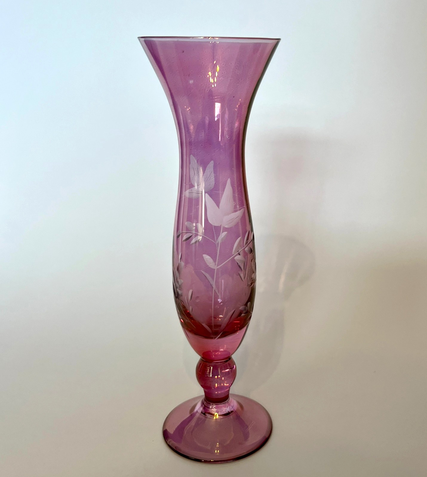 Vintage Cranberry Pink Glass Bud Vase Etched Floral Vase Hand Blown 18cm image 5