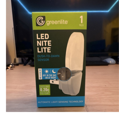 Greenlite LED Night Light Dusk-to-Dawn Sensor Energy Saving Bright White Plug-In