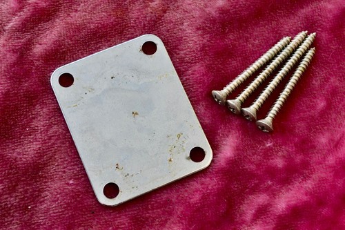 Vintage 1967 Fender F-series Stratocaster Neckplate Screws Telecaster Strat Tele - Picture 5 of 6