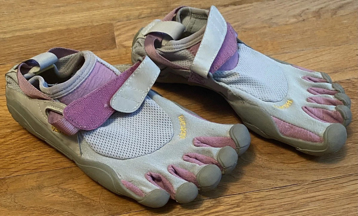 Vibram running top