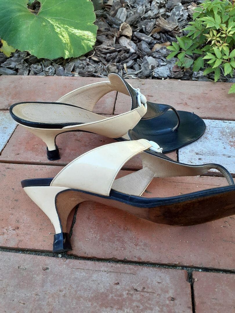GUCCI Horsebit Leather Thong Sandals Black x Ivory Size 36