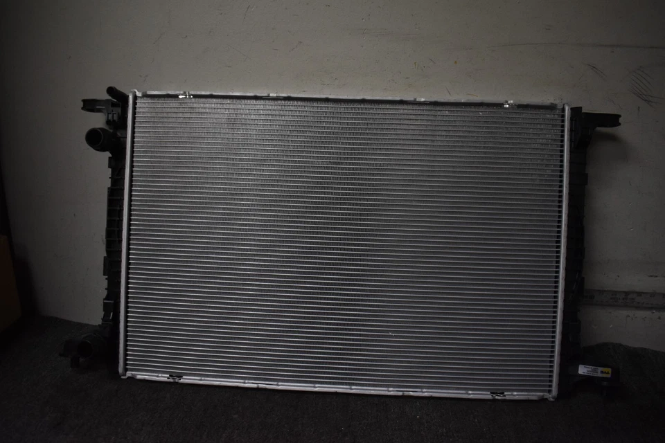 Audi S4 2017-2019 radiador recambio mercado Foto 4 de 4