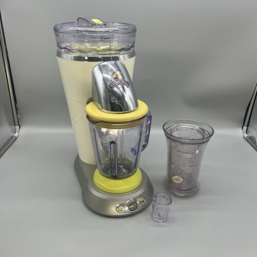 Margaritaville Bahamas Frozen Concoction Margarita Drink Maker DM0600 450 WATTS - Picture 2 of 11
