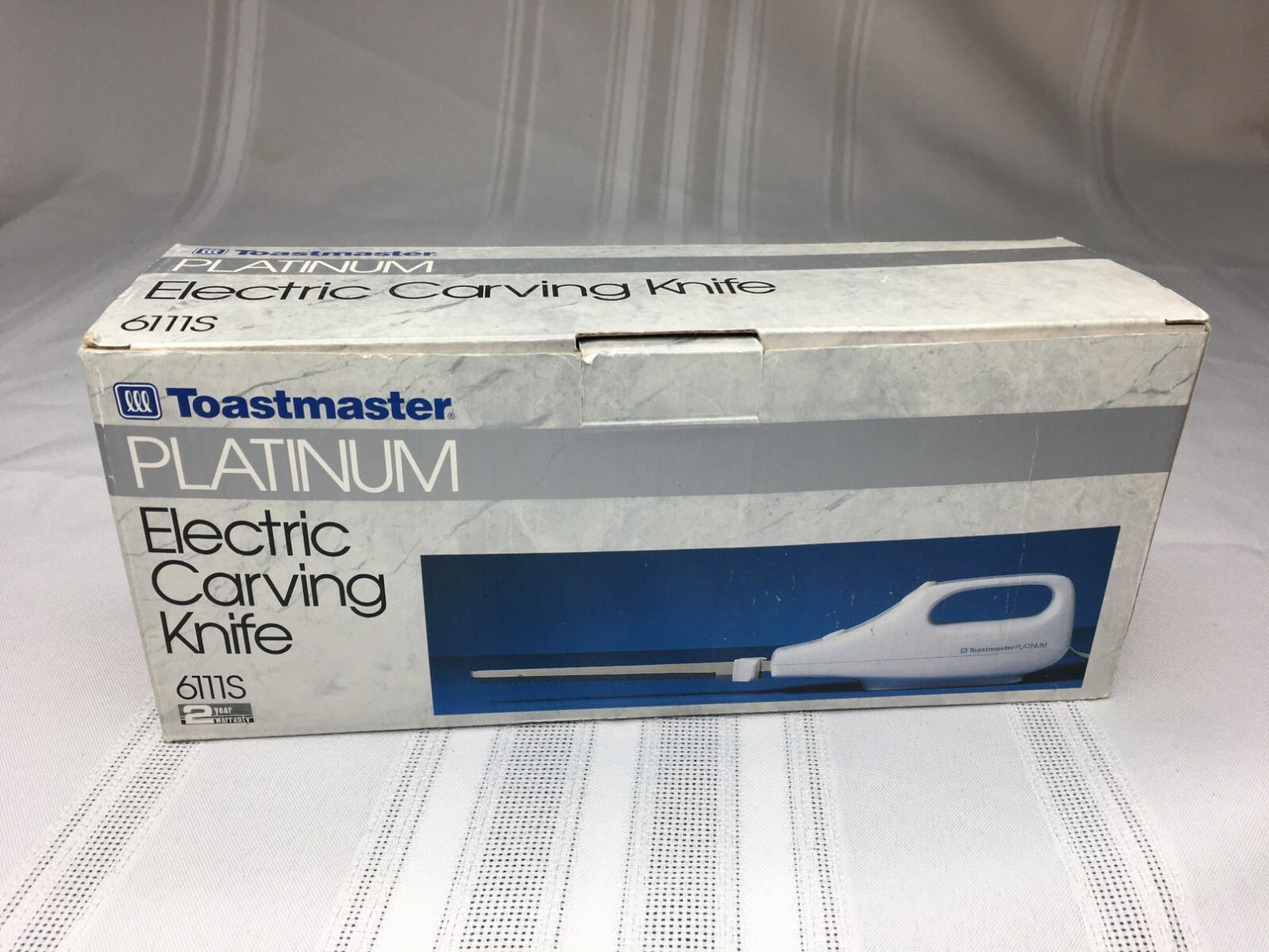 Toastmaster Platinum Electric Carving Knife Model 6111S 2 Blades Box
