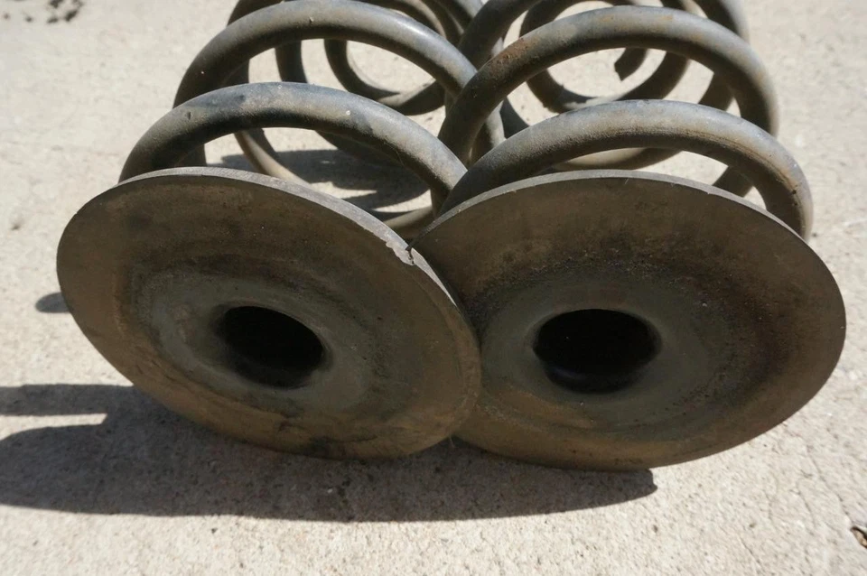 Eibach 宝马 E30 后降压弹簧一对左右 84-91 325e 325i — 第 2/4 张图片