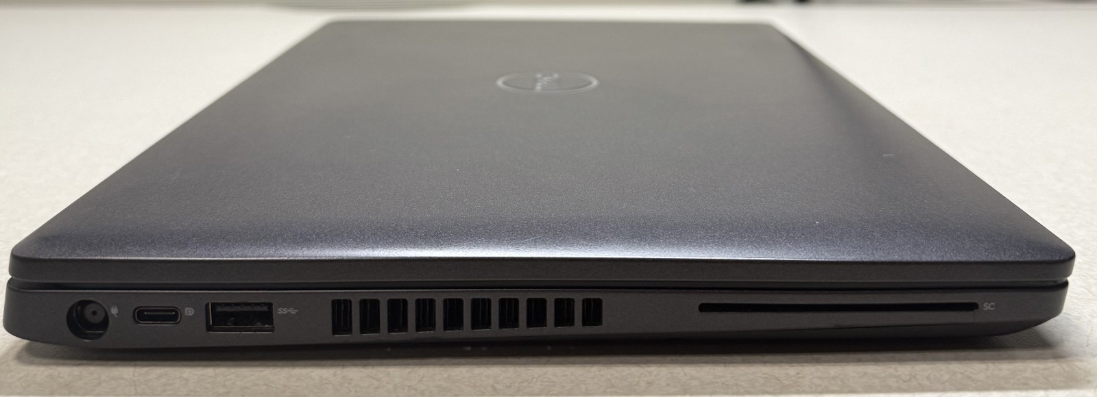 Dell Latitude 5400, 14-Inch Laptop, with Intel Core i5-8365U, Windows 11 Pro