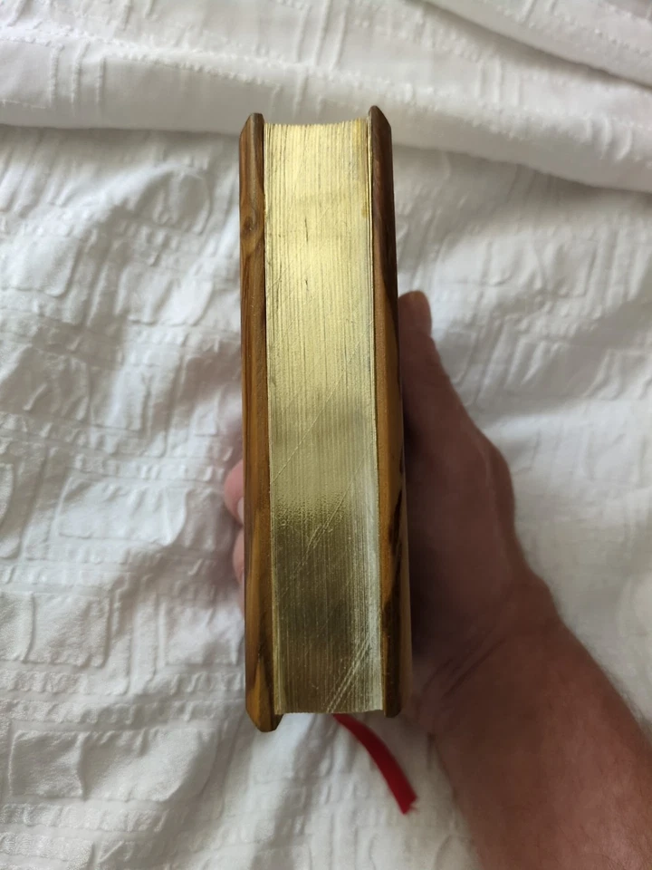Vintage Holy Bible Olive Wood Cover King James Jeruslaem Red Letter Edition Foto 4 de 4