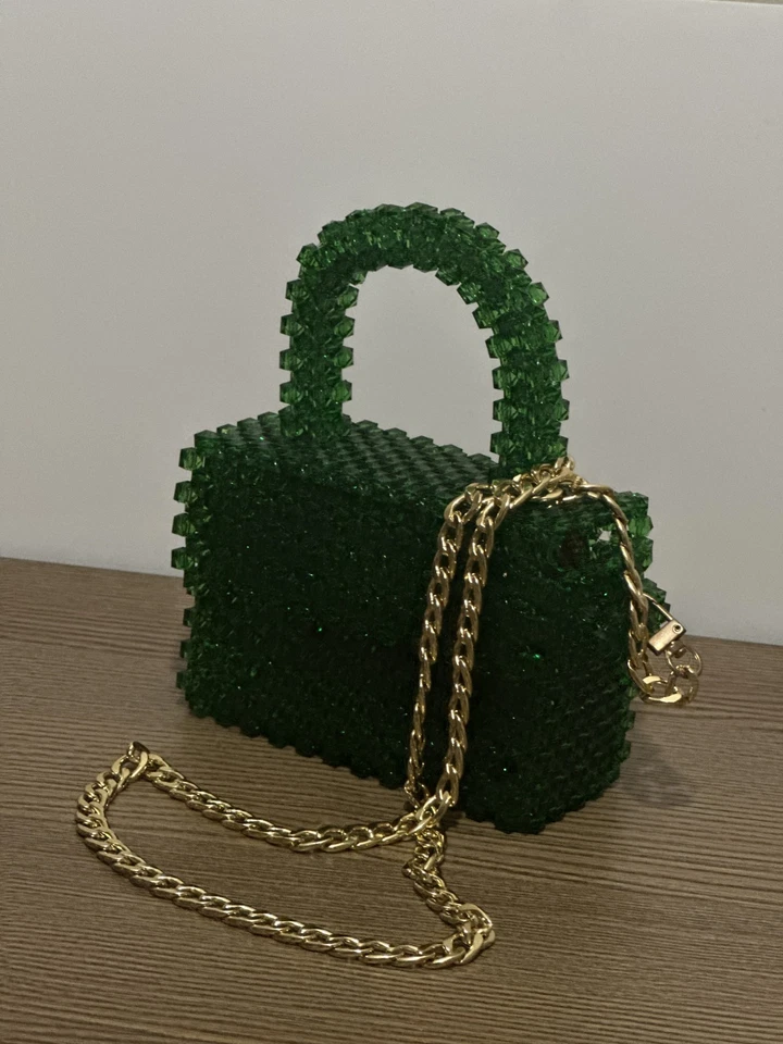Bolso hecho a mano con cuentas cartera verde con cadena dorada, pequeño bolso artesanal Foto 2 de 4