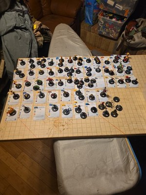 Heroclix Marvel And DC Comics Lot 70+ Figures with Cards only 4 wo Card Some Dup