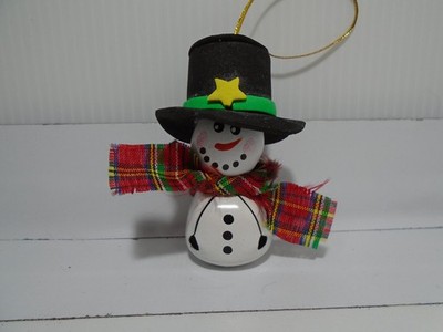 HANDMADE HAND PAINTED WOODEN HEAD TOP HAT & BELL BODY SNOWMAN 3'' ORNAMENT UNBRAN