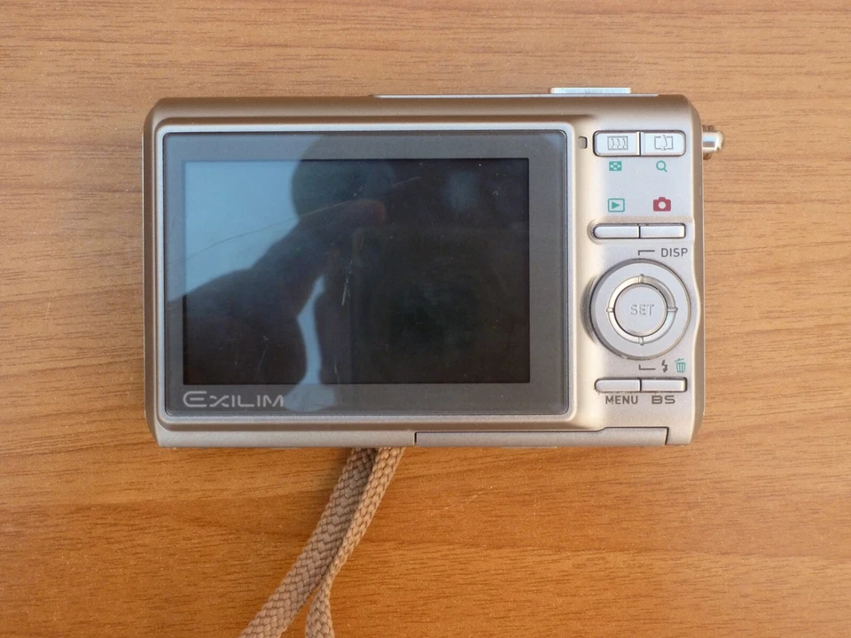 Casio EXILIM ZOOM EX-Z75PK 7.2MP Digital CameraTested - Image 3 of 4