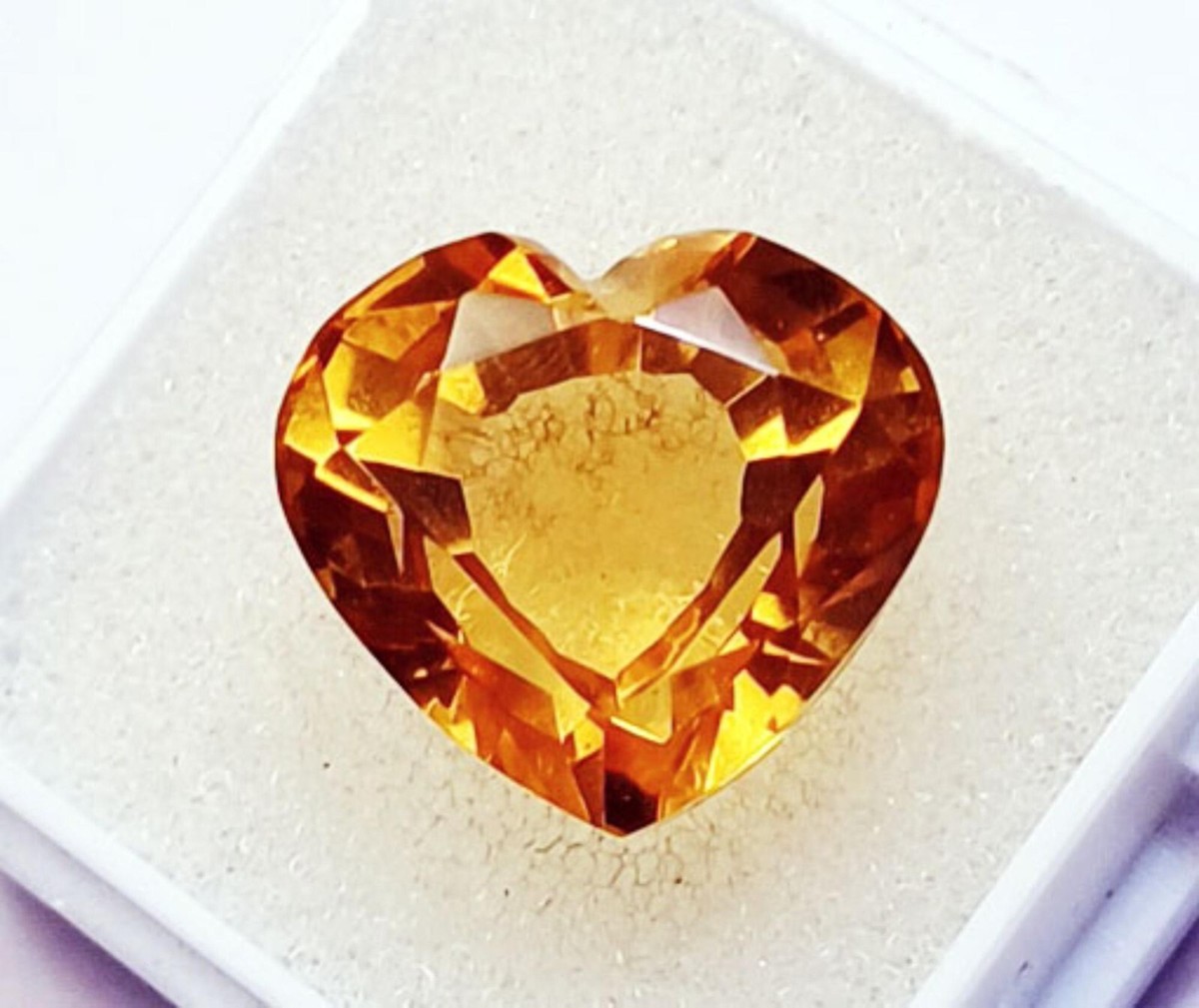chigo 高山都コラボ Citrine Heart Pierce Natural Citrine Heart Shape 11.90 Ct Certified Loose
