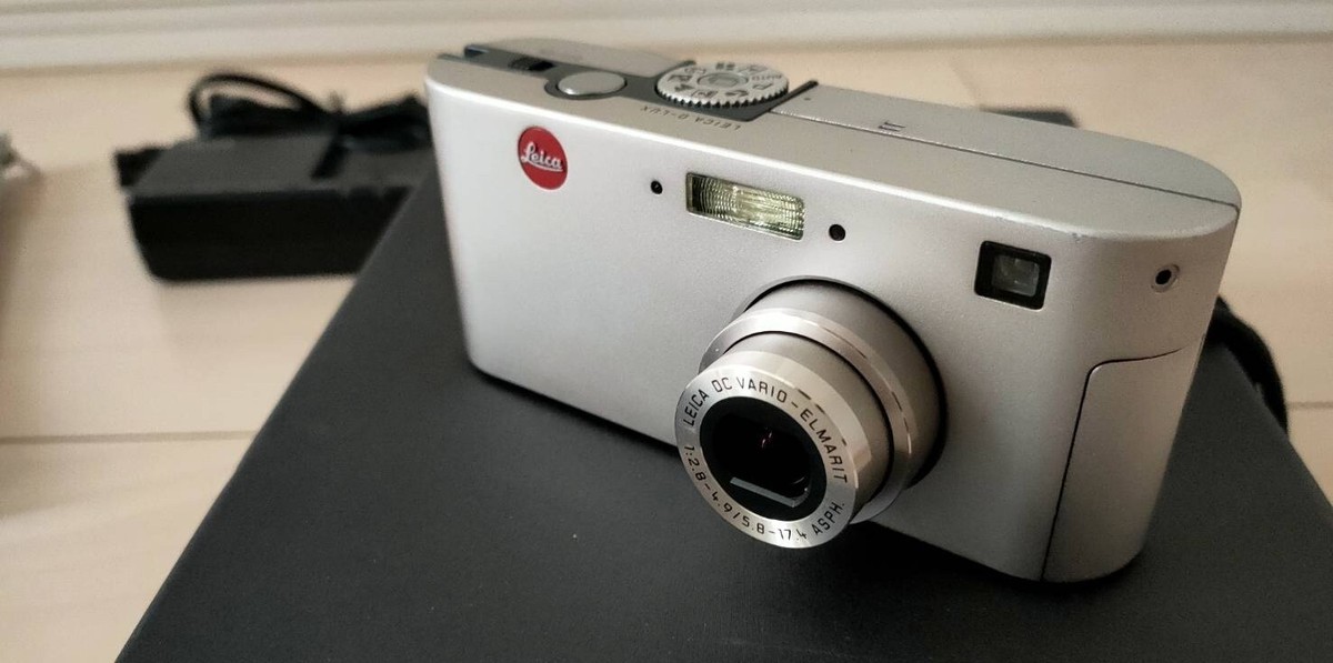 RARE Leica D-LUX Compact Digital Camera Silver 1st Generation 2003