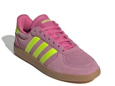 Woman's Fashion Sneakers adidas Breaknet Sleek Sneaker