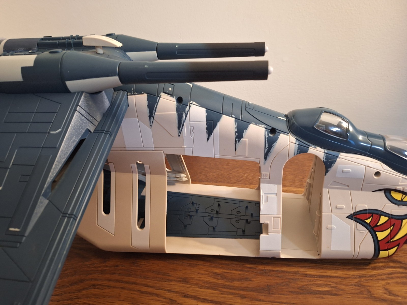 Star Wars Saga Collection Republic Gunship Tiger Shark 2006