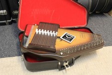 Vintage 1960s Oscar Schmidt 36 string 15 chord Appalachian Autoharp w/Case