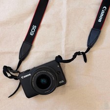 Canon EOS M10 mirrorless camera 9413