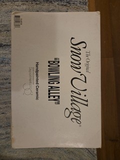 Department 56 the Original Snow Village Bowling Alley