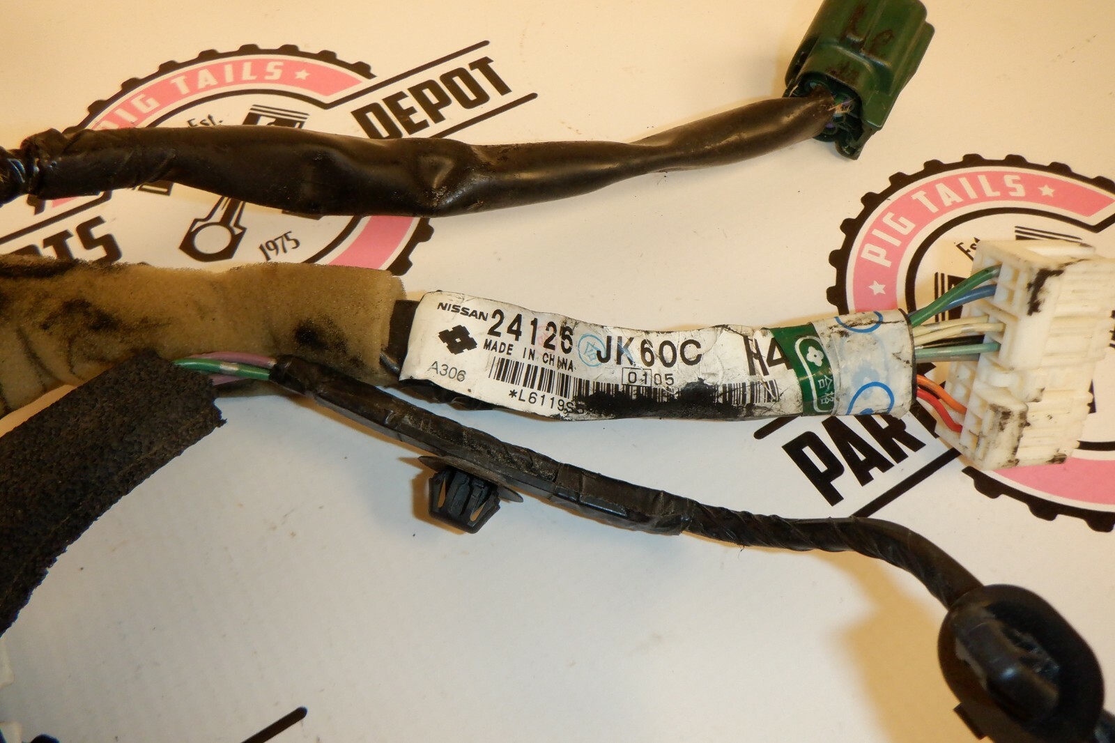 200708 INFINITI G35S SEDAN OEM RIGHT REAR DOOR WIRING HARNESS 214126