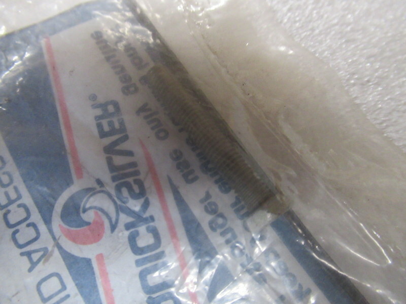 Z33 Genuine Mercury Quicksilver 10-45210 Screw OEM New Factory Boat Parts