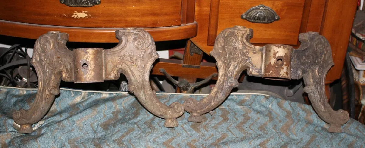 Cast metal table sale legs