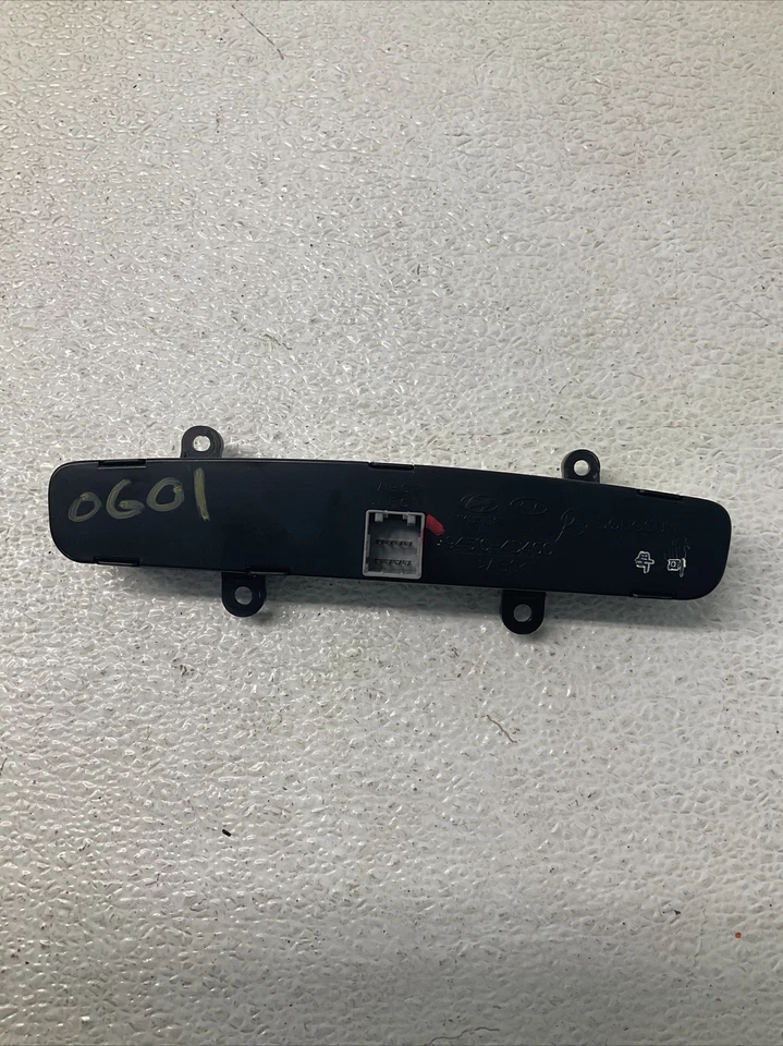 Reloj digital Kia Sedona 2010 2011 2012 OEM 94510-4D400 OEM USADO PROBADO Foto 2 de 4