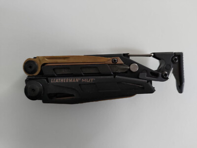 Leatherman MUT Multitool mit MOLLE-Etui Schwarz