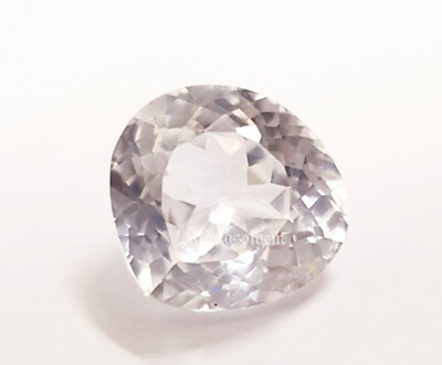 Pietra preziosa a forma di cuore zaffiro bianco naturale certificata 10,30  ct