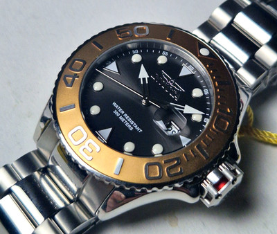 Invicta Grand Diver mit Drehlünette,Datum,226 gramm,30 ATM( Art.Nr.0172)