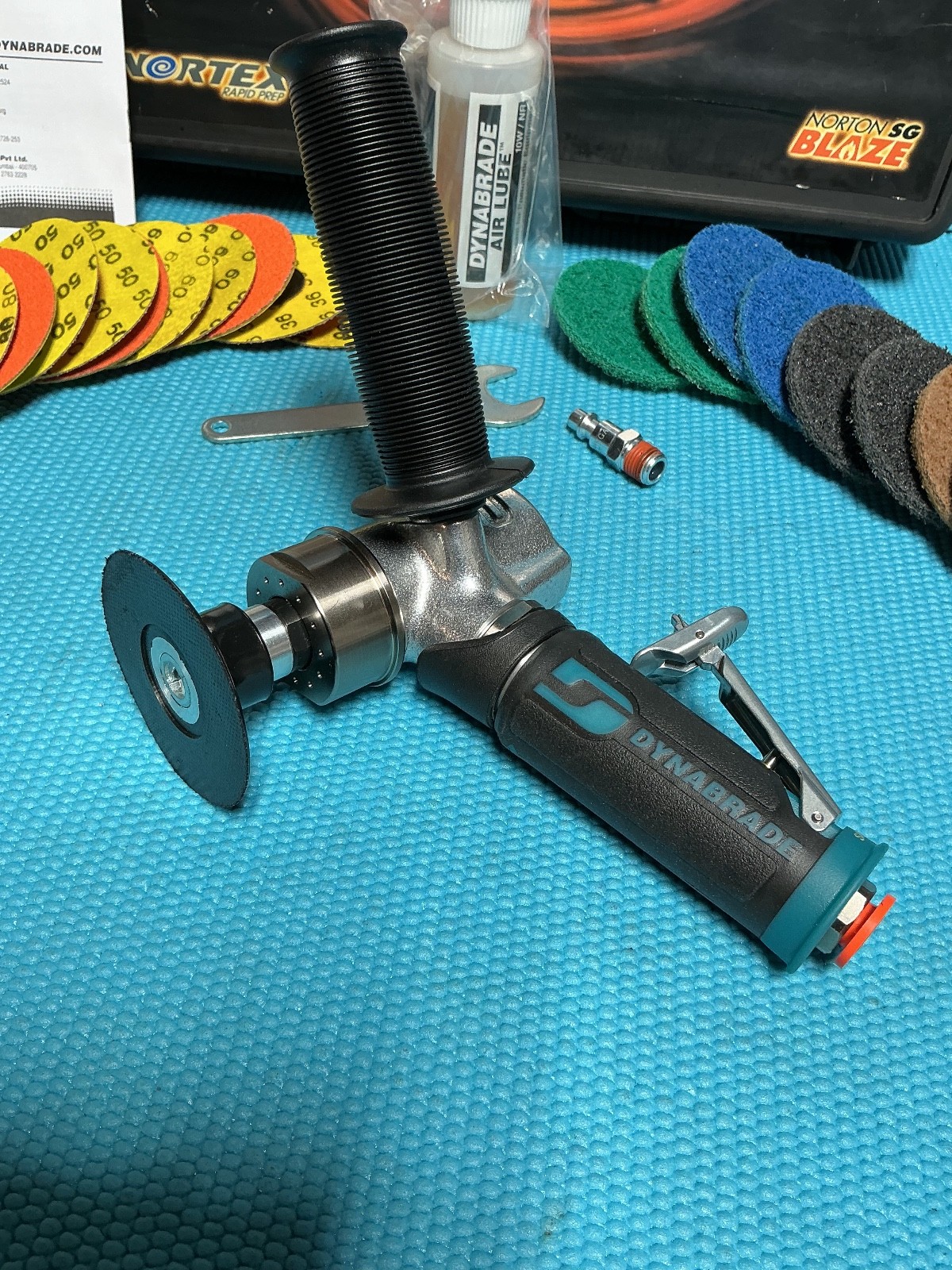 Dynabrade 48420, 3" Dia. Epic Finish Kit. 15000 RPM.