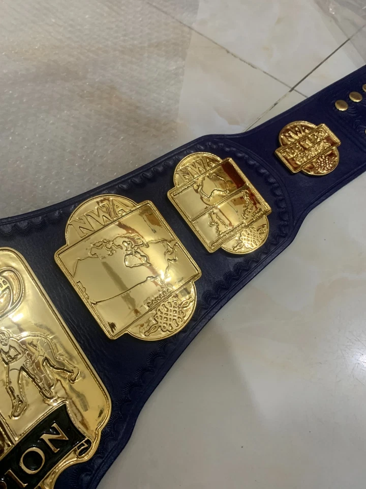 Cinturón de campeonato de lucha libre NWA World Tag Team, 4 mm zinc, chapado en oro, cuero real Foto 3 de 4