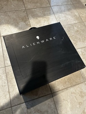 Alienware 17 R4 Laptop Intel Core i7-7700HQ 32GB RAM 17'' SSD Windows 10