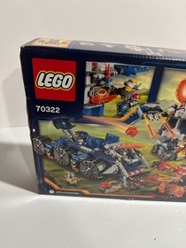 LEGO Nexo Knights - Axl's Tower Carrier - 70322 - New sealed in box - retired