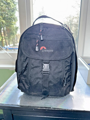 Lowepro Micro Trekker 200 Camera Backpack Original Mint Condition OEM DSLR Black