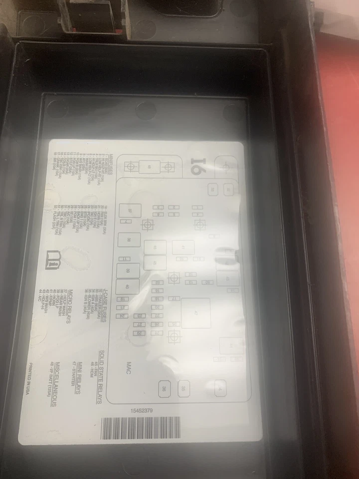 Chevrolet Trailblazer 2003 caja de fusibles unidad de relé 15196420 fabricante de equipos originales Foto 3 de 4